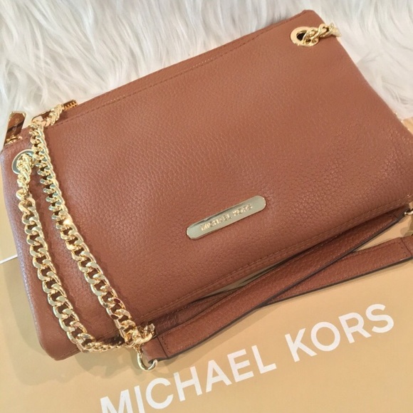 Michael Kors Handbags - NWT Michael Kors pebbled leather crossbody